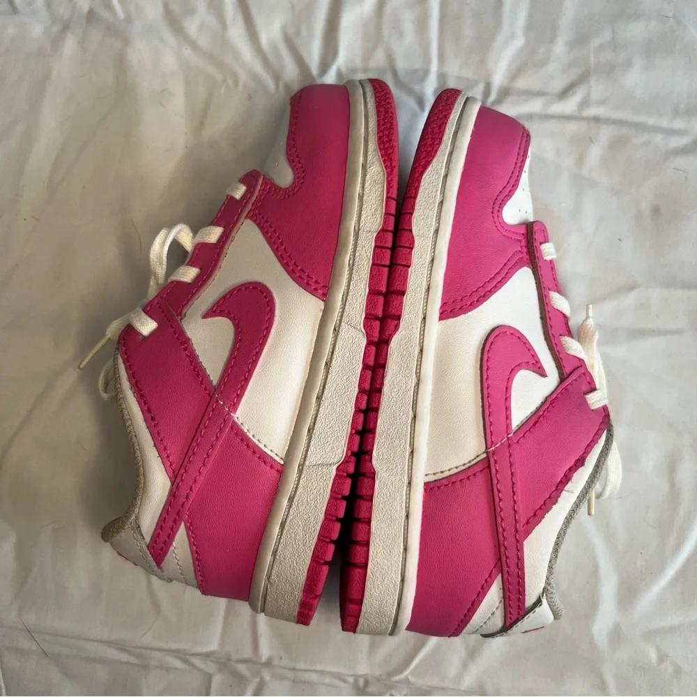 Nike Dunk Lows Toddler Pink and White size 9c
